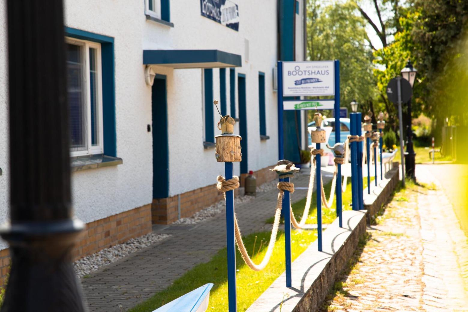Hotel Boootshaus - Am Spreeufer Beeskow Exterior foto